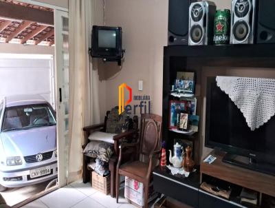 Casa Usada para Venda, em Pindamonhangaba, bairro Parque So Domingos, 2 dormitrios, 1 banheiro, 3 vagas